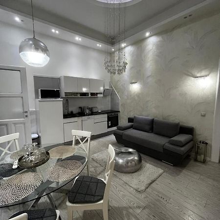White Luxury Apartment Budapesta Exterior foto