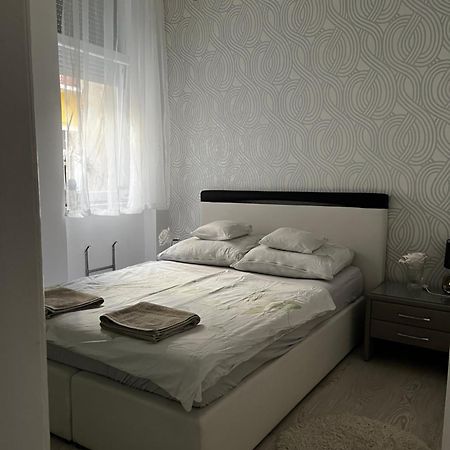 White Luxury Apartment Budapesta Exterior foto